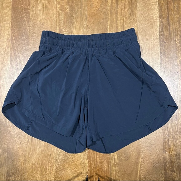 Lululemon Navy Blue Size 6 Running Shorts - Picture 1 of 4